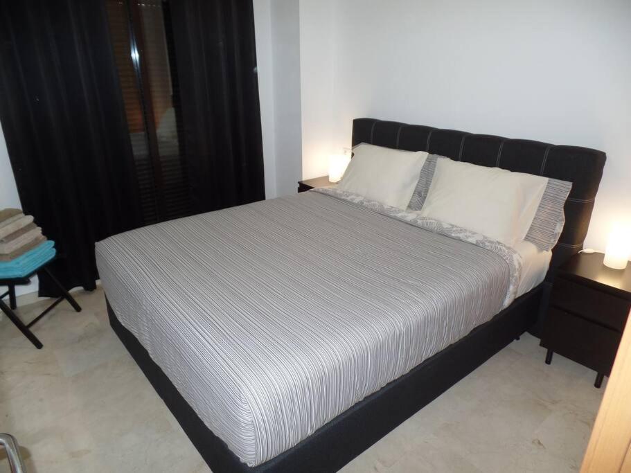 Modern 1 Bedroom Apartment, In La Cala De Mijas Bagian luar foto
